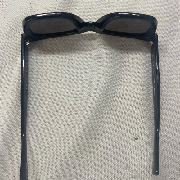 Quay Australia Black Studded Sunglasses - Picture 4 of 5